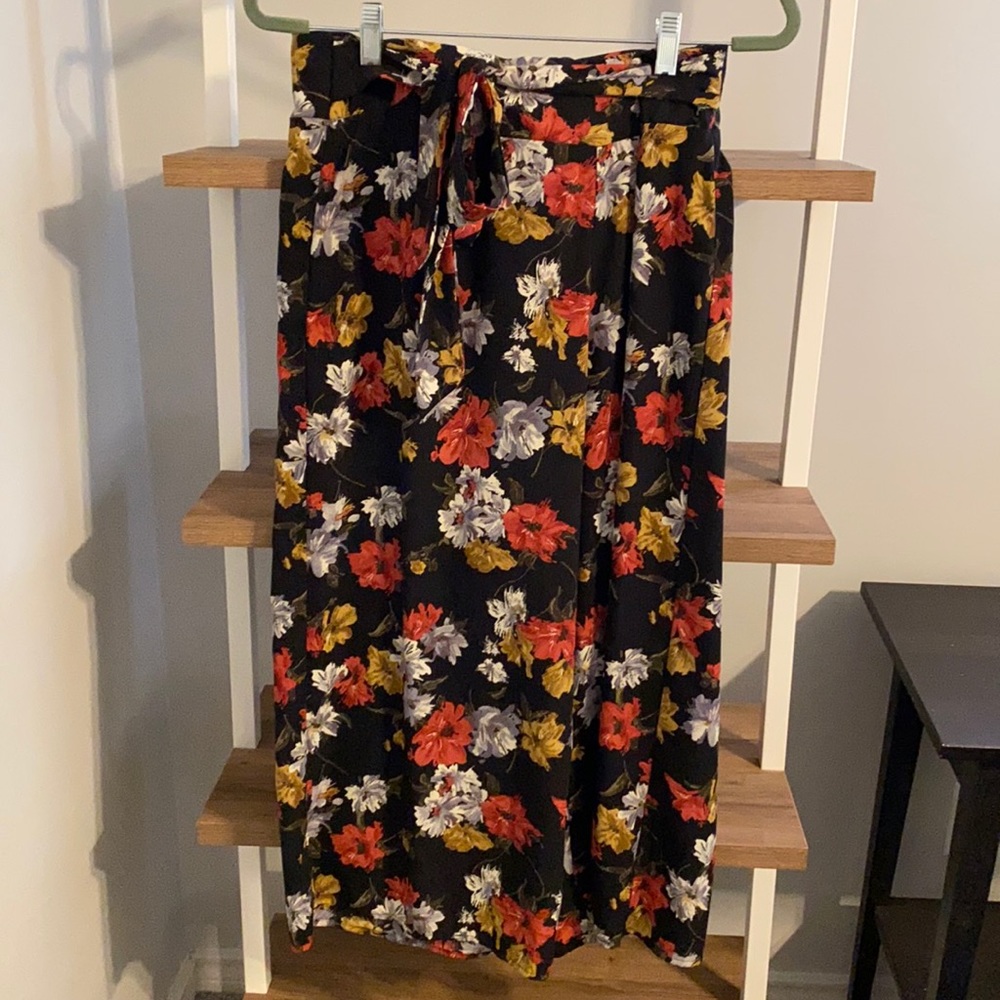 Floral ankle length gaucho pants
